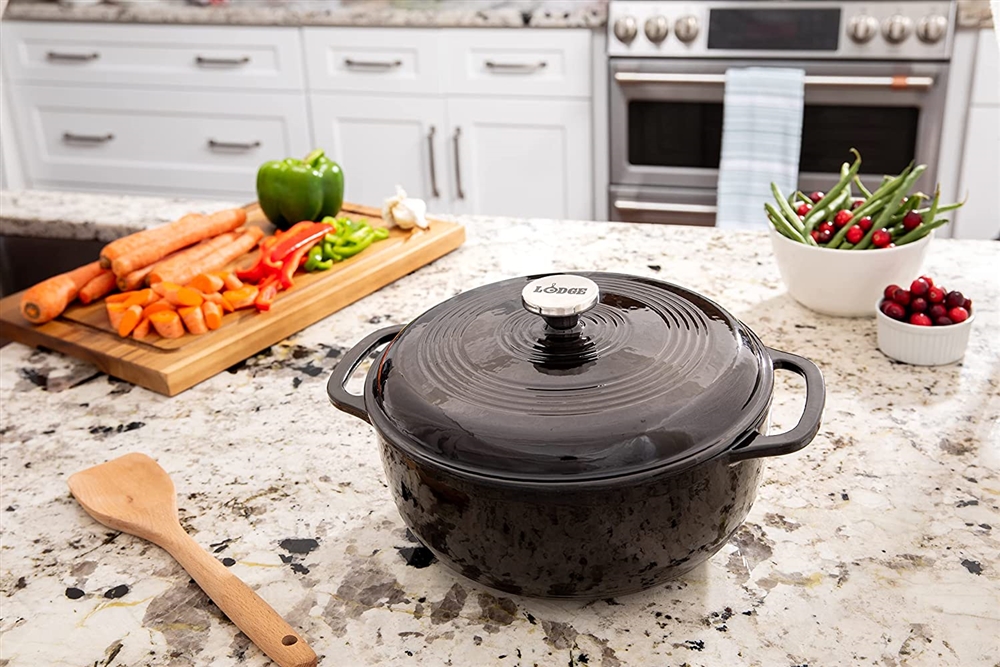 Lodge EC6D18 Enameled Cast Iron Dutch Oven, 6 Quart, Midnight Chrome